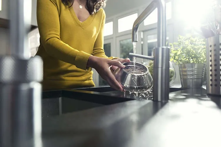 Соковыжималка Philips HR 1919 в Москве и Московской области от магазина Ammina