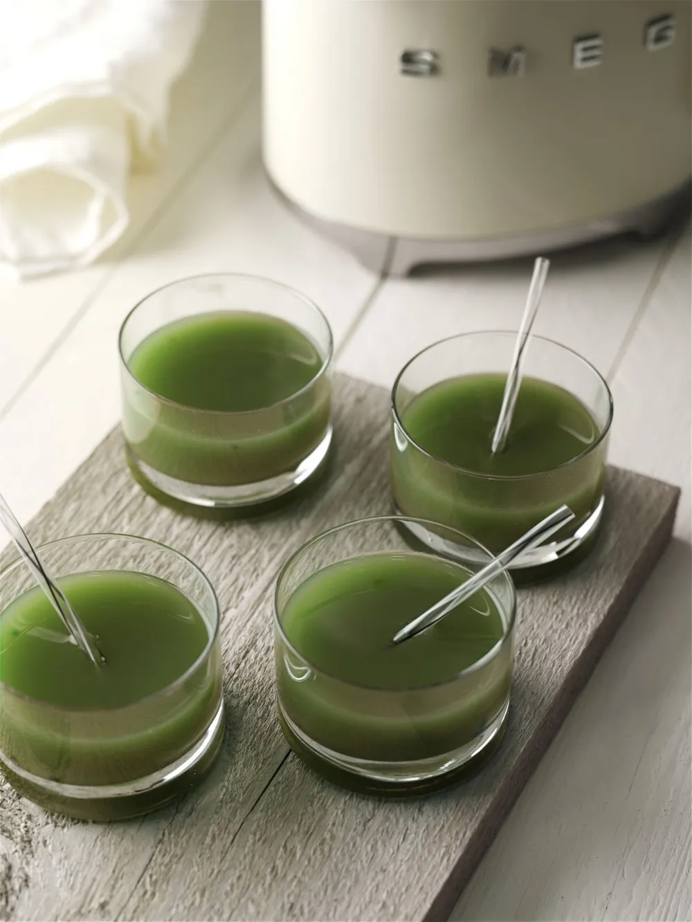 Соковыжималка Smeg SJF01 в Москве и Московской области от магазина Ammina