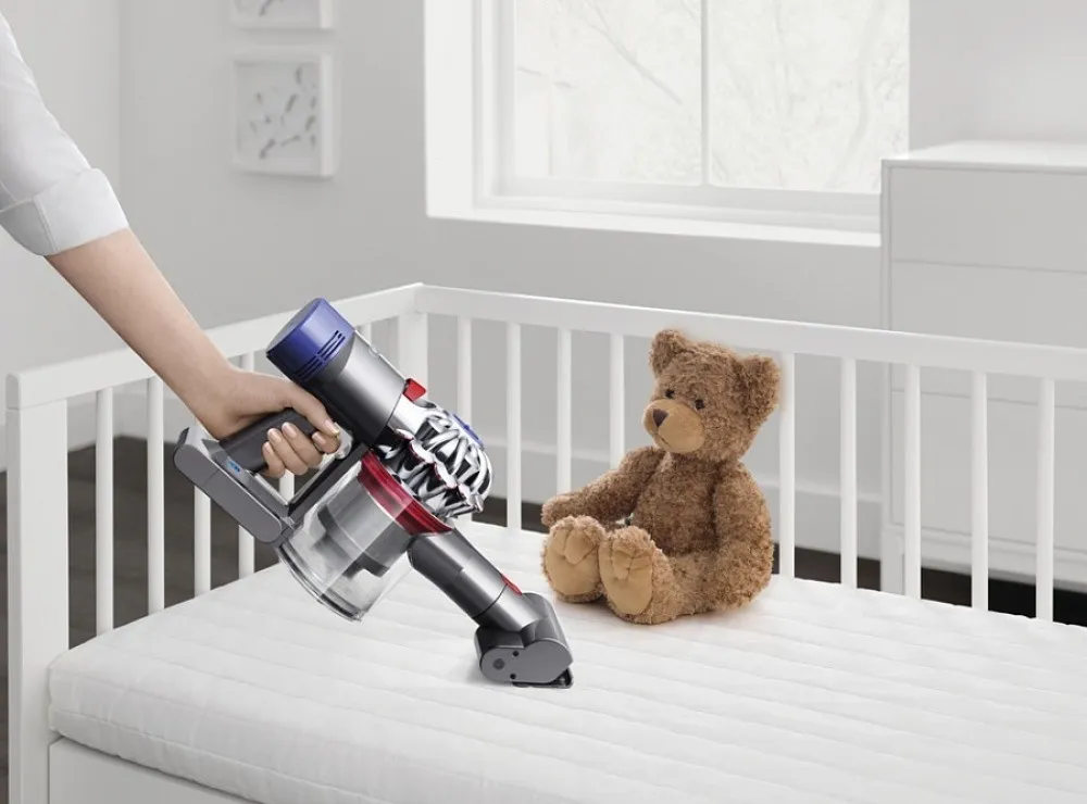 Пылесос Dyson V7 Fluffy в Москве и Московской области от магазина Ammina